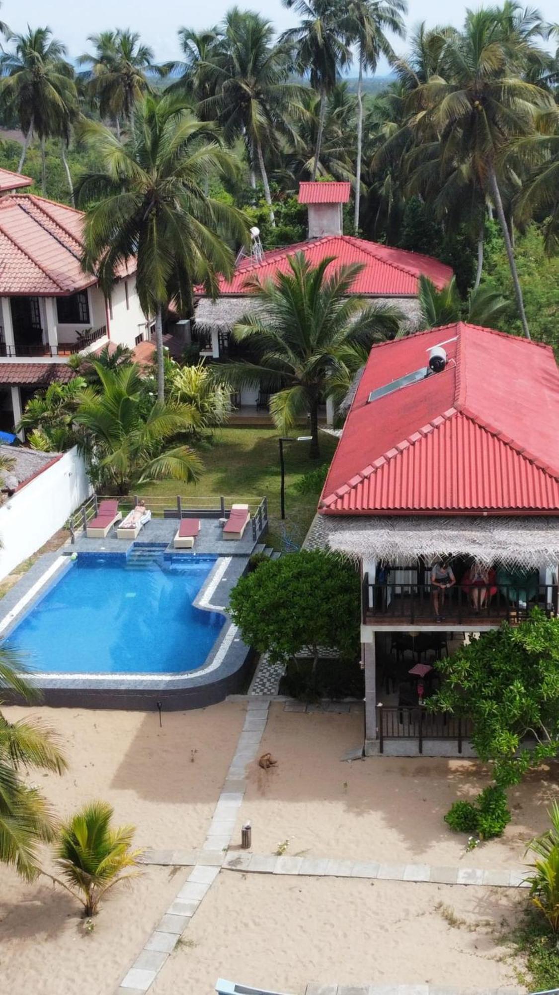 Blue Ocean Resort Netolpitiya Exterior photo