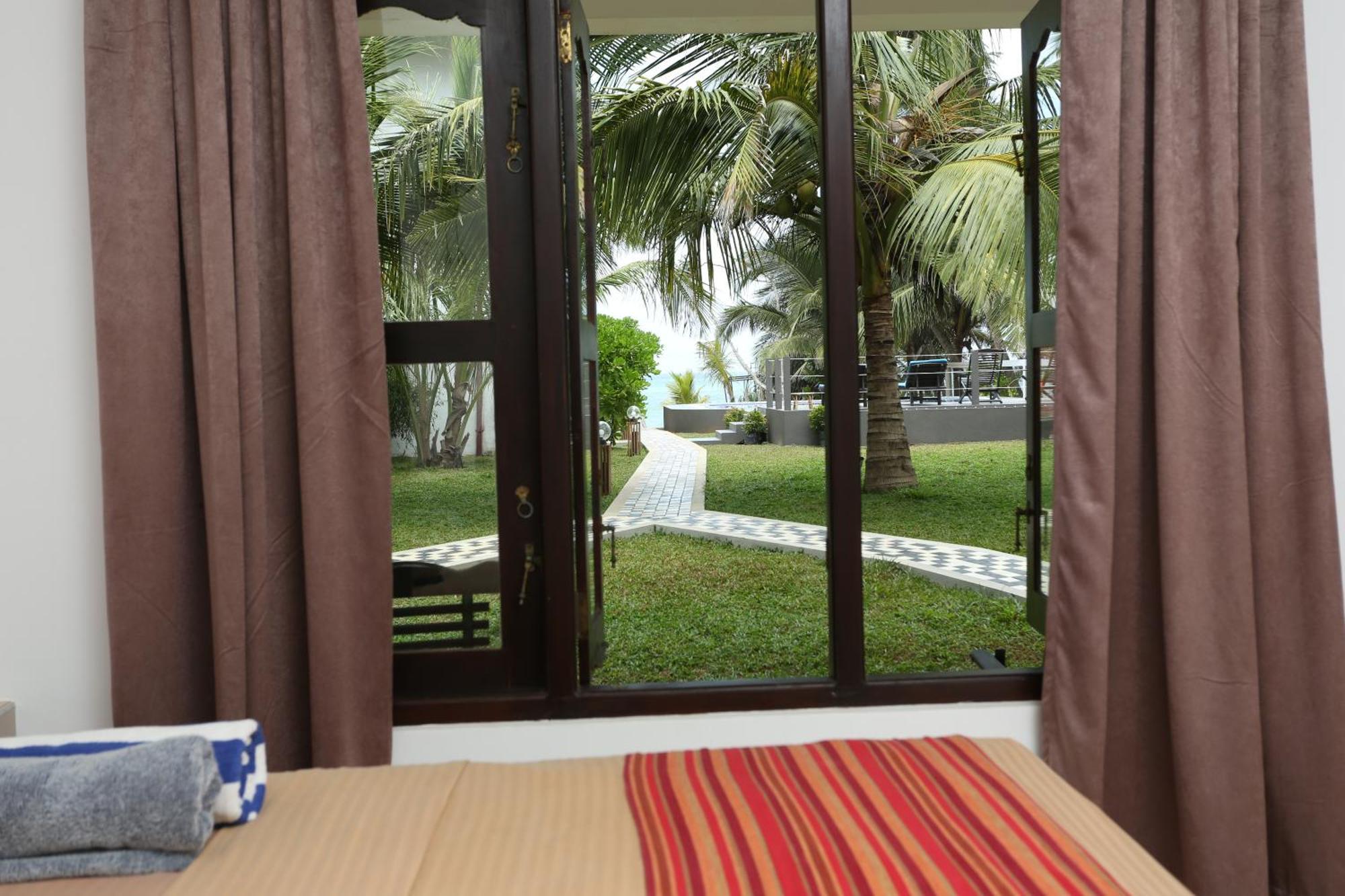Blue Ocean Resort Netolpitiya Exterior photo